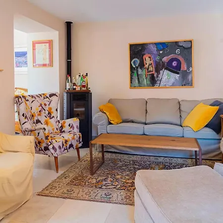 Semesterbostad Benka *